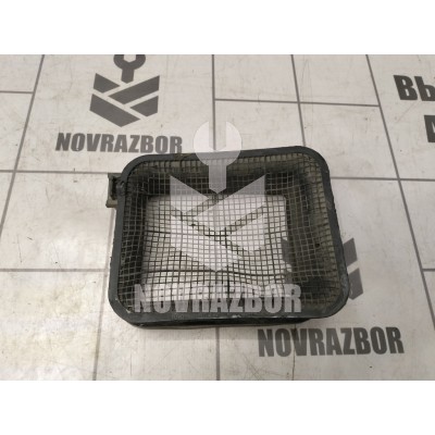 Воздухозаборник (наружный) VW Passat B3 1988-1993 Воздухозаборник (наружный) VW Passat B3 1988-1993