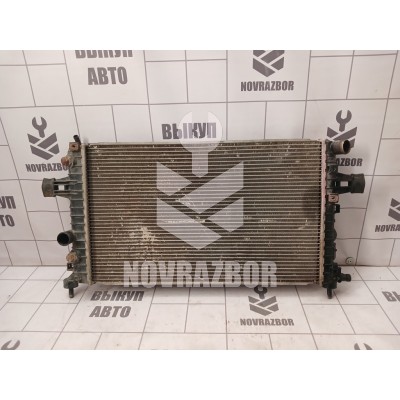 Радиатор основной Opel Astra H / Family 2004 >