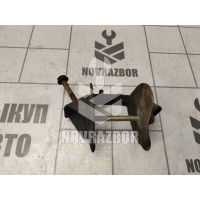 Кронштейн опоры двигателя VW Passat  B3  1988-1993