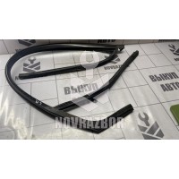 Уплотнитель стекла двери Ford Fiesta 2001-2007