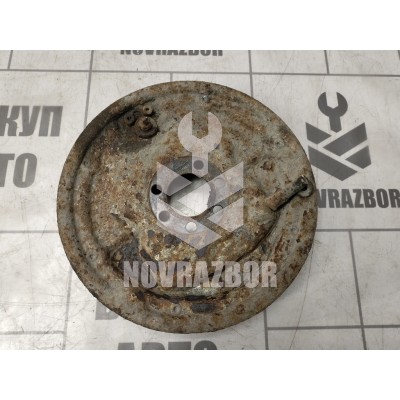 Щит опорный задний левый VW Passat  B3  1988-1993