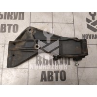 Кронштейн генератора VW Passat B3 1988-1993