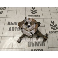 Кулак поворотный передний левый VW Passat  B3  1988-1993