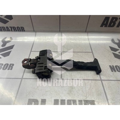 Ограничитель двери Opel Astra H / Family 2004 >