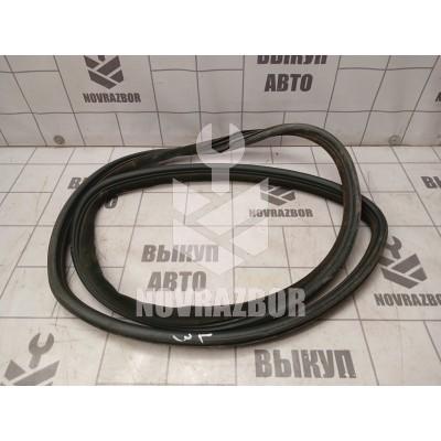 Уплотнитель двери Fiat Stilo  02-07