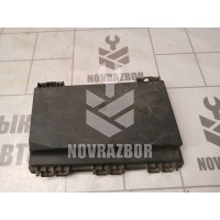 Крышка блока предохранителей Opel Astra H / Family 2004 >