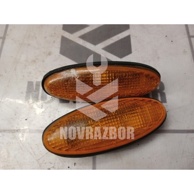 Повторитель на крыло Mazda 323 BJ Protege Familia 1998-2002