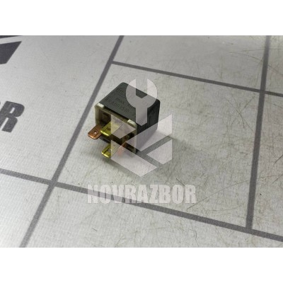 Реле VW Passat  B3  1988-1993