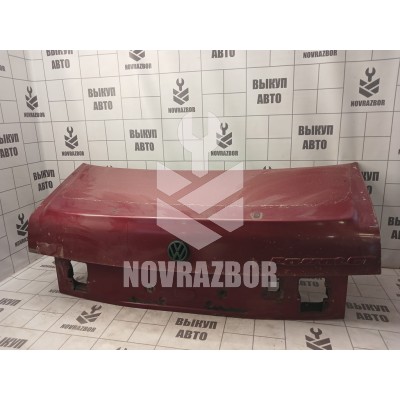 Крышка багажника VW Passat  B3  1988-1993