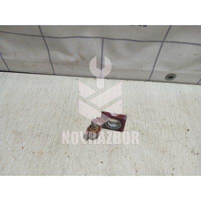 Петля двери VW Passat  B3  1988-1993