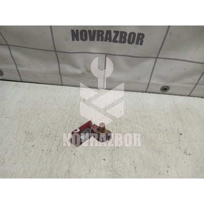 Петля двери VW Passat  B3  1988-1993