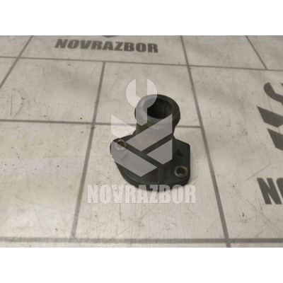 Фланец двигателя системы охлаждения VW Golf 2 Jetta 2 83-92