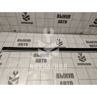 Молдинг передней правой двери VW Golf 2 Jetta 2 83-92