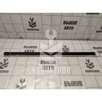 Молдинг передней левой двери VW Golf 2 Jetta 2 83-92