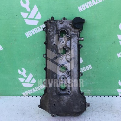 Крышка головки блока (клапанная) Toyota Corolla E12 2001-2006