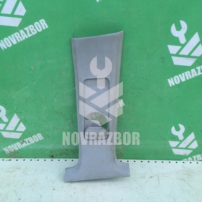 Обшивка стойки VW Golf 3 Vento 91-97