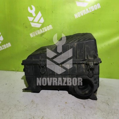 Корпус воздушного фильтра VW Passat  B3  1988-1993