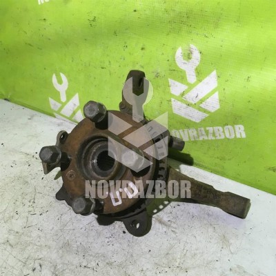 Кулак поворотный передний правый VW Golf 3 Vento 91-97