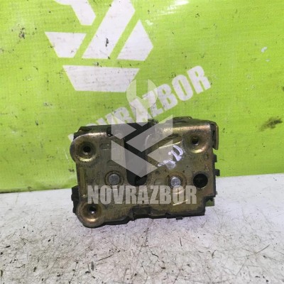 Замок двери передней правой Renault Kangoo 97-03