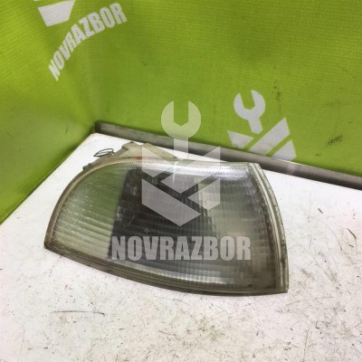 Указатель поворота правый белый Fiat Punto 1(176) 93-99