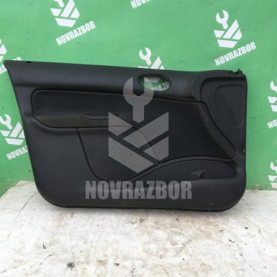 Обшивка двери комплект Peugeot 206 98-12