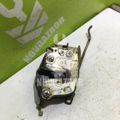 Замок двери передней левой Toyota Corolla E10 1992-1997