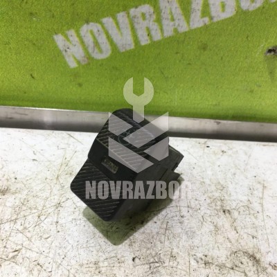 Кнопка противотуманки VW Passat  B3  1988-1993